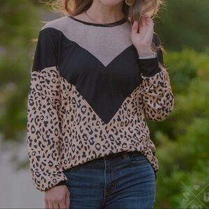 Grace and Emma Boutique Chevron Leopard Sequin Colorblock Top Jumper Size Large
